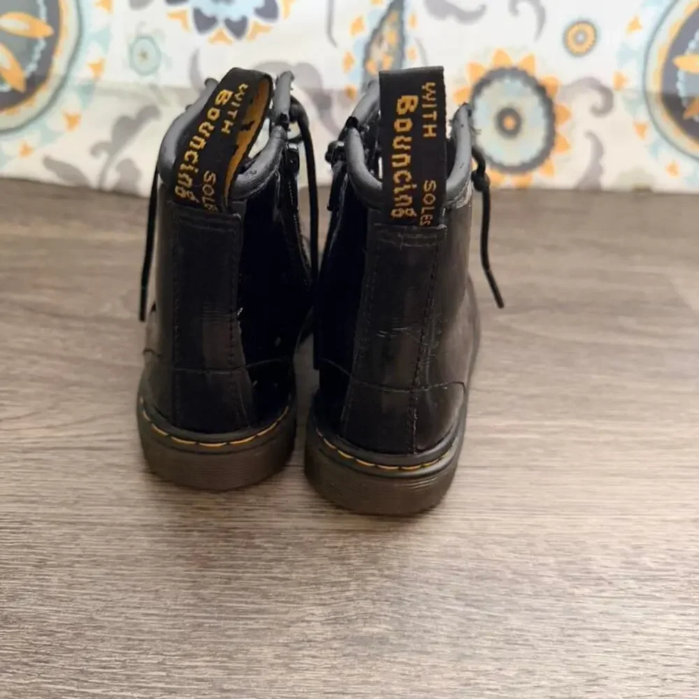 Black dr martens 1460 patent leather kids boots
